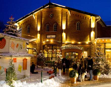 Traditioneller Weihnachtsmarkt auf dem Erdbeerhof Glantz