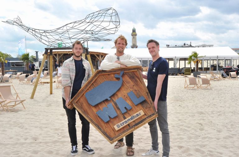Neue Strandbar „Wal“ im Seebad Warnemünde eröffnet