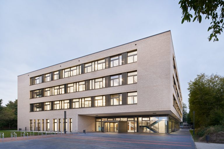 Berufsbildungszentrum Dithmarschen erhält Auszeichnung bei Preisverleihung des Landespreises für Baukultur