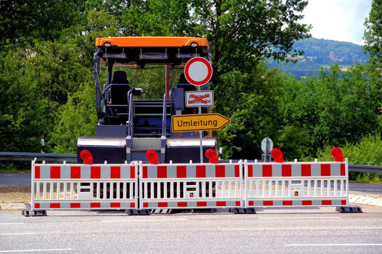 Dithmarschen, Pinneberg und Steinburg: LBV.SH steckt 19,3 Millionen Euro in Straßen, Radwege und eine Brücke