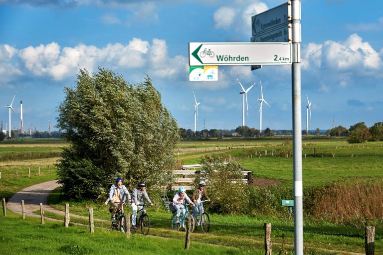 Dithmarschen-Route verbindet die Region: Erste Radler gewinnen im Rahmen der Aktion „STADTRADELN“ eine Überraschung