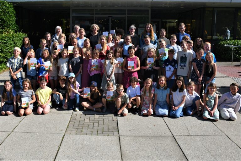 Abschlussveranstaltung des Mitmach-Schreibprojektes „Erzähle uns deine Geschichte“ für Grundschülerinnen und Grundschüler